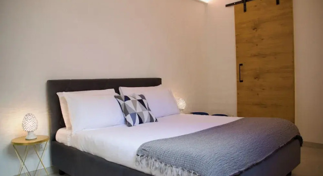 Theater Luxury Apartment