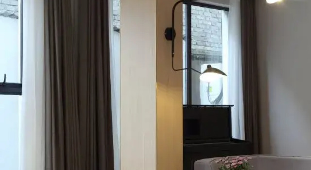 Jishan Jishui B&B, Prenota Bed & breakfast Hotel a Huzhou con piscina, Piscina