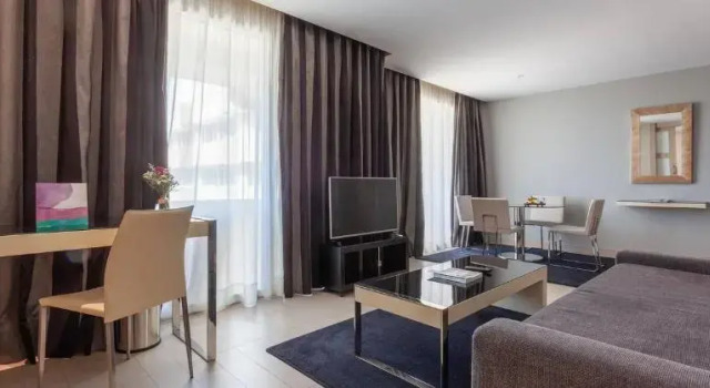 Полулюкс Executive Meliá Sevilla