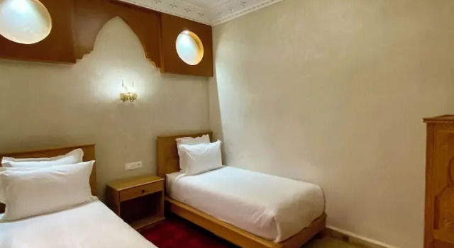 Camera Standard Riad Rose Mati
