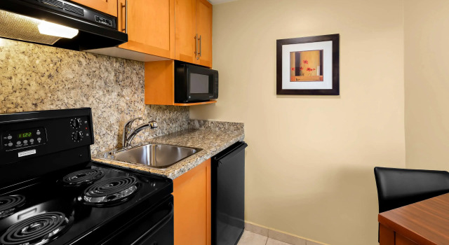 Двухместный номер Standard Best Western PLUS Inner Harbour Hotel