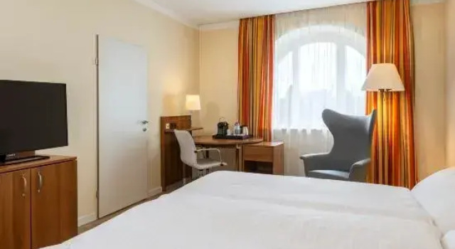 Трёхместный номер Family NH Wien Belvedere
