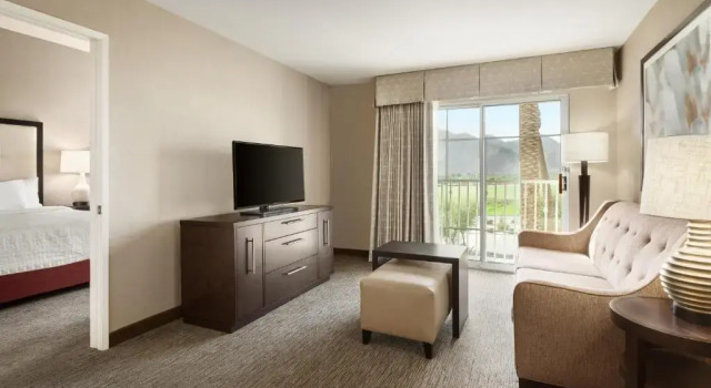 Четырёхместный номер Standard Homewood Suites by Hilton La Quinta