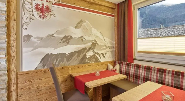 Haus Fridolin, Prenota Hotel Hotel a Tirolo con parcheggio, Parcheggio