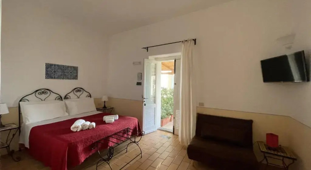 Трёхместный номер Standard с видом на море Hotel La Locanda Del Postino