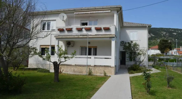 Apartments Antonio, Забронировать Апартаменты/квартира Башка остров Крк, рядом с Пляж Башка