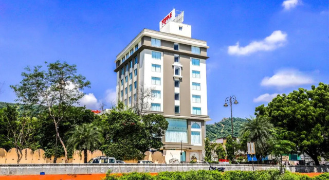 7 Apple Hotel Jal Mahal Jaipur