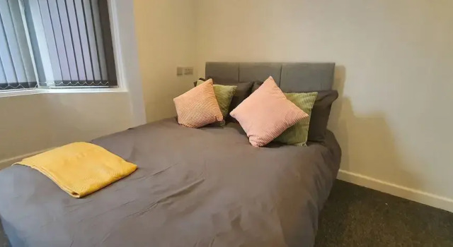 Big one Bedroom Apartment, Varaa Huoneisto Asunnot kohteessa Merseyside, Huoneisto