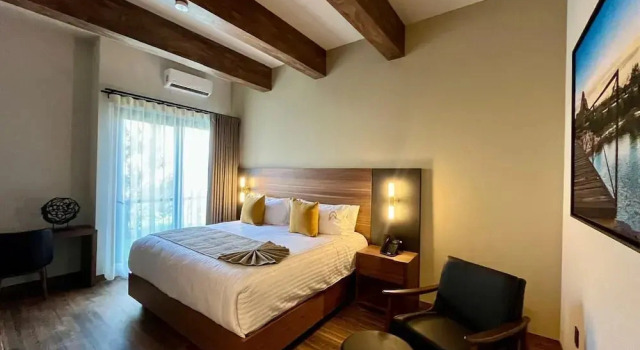 Puertas de la Peña Hotel & Spa