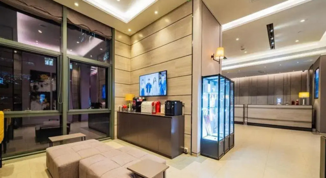 Homeinn Plus Hotel (Xi'an High-tech Zone Jinye First Road Zhangba Fourth Road Subway Station)