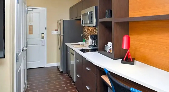 Люкс TownePlace Suites by Marriott Detroit Belleville