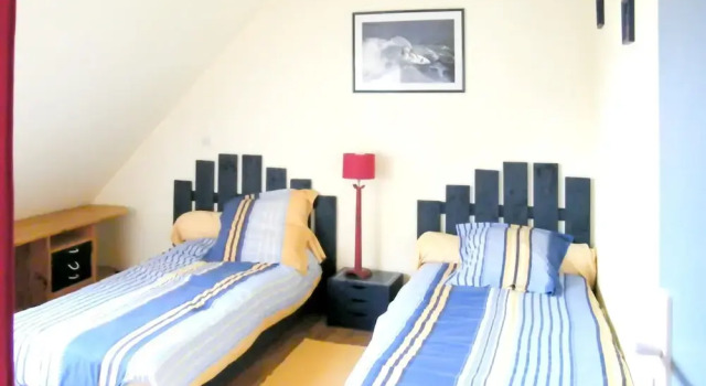 Apartment With 2 Bedrooms in Pontrieux, With Wonderful sea View, Enclo, Varaa Huoneisto Hotellit Côtes-d'Armor pysäköinnillä, Pysäköinti