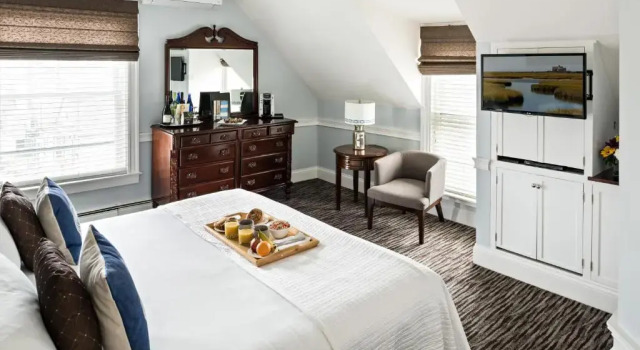 Номер Superior Crowne Pointe Historic Inn Adults Only