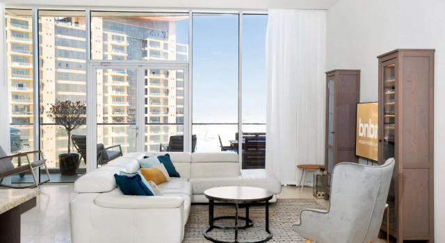 Lux 1 BR Pvt Beach Palm by Bnbme Homes, Забронировать Отель Отели Пальмы Джумейра с бассейном, Бассейн