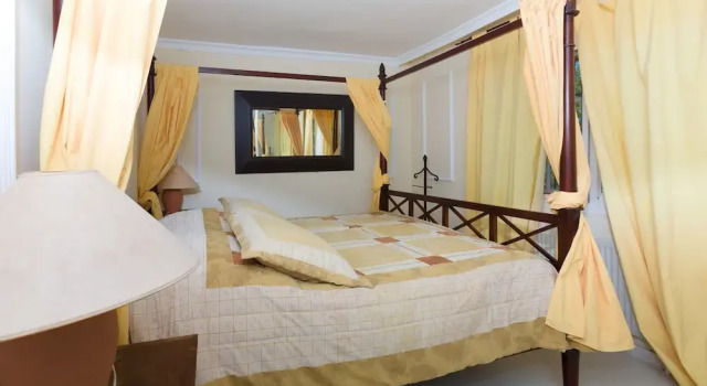 Вилла с видом на море Villa Cambodunum