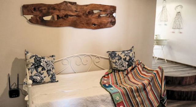 The Fat Mulberry Guesthouse, Book Pension Hoteller i Bethlehem med parkering, Parkering