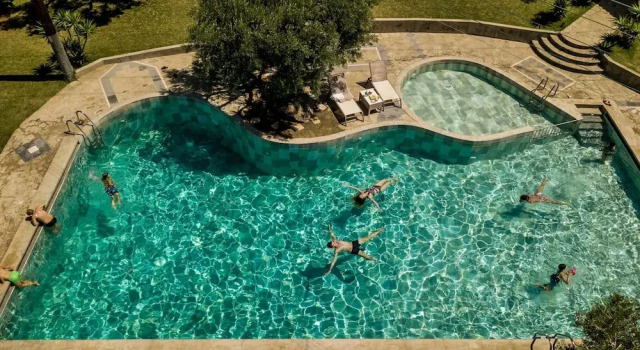 Апартаменты Gerakini Poolside Holiday Apartment