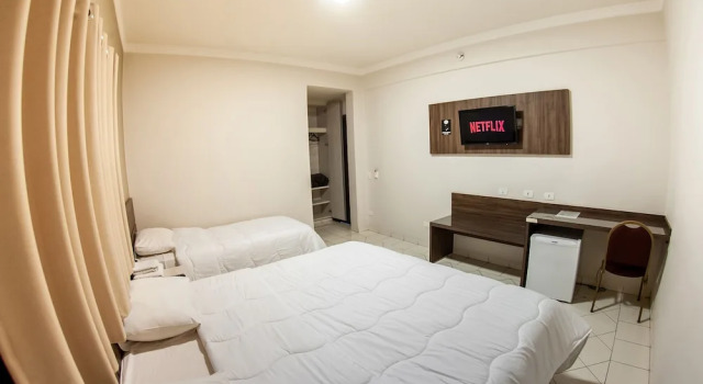 Номер Deluxe London Hotel Londrina