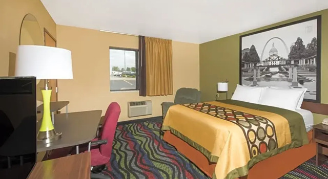 Номер Deluxe Super 8 by Wyndham Farmington