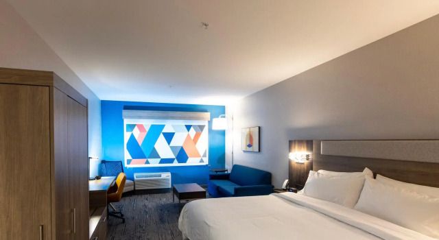 Двухместный люкс Holiday Inn Express & Suites - Harrisonburg University Area by IHG