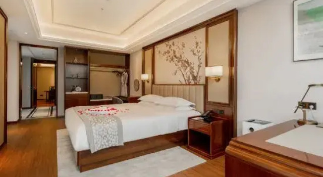 Люкс Premier Huaer International Hotel