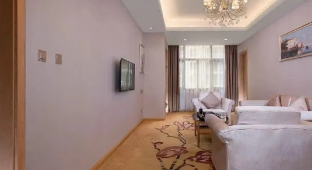 Двухместный люкс Vienna International Hotel (Wugang Shaoyang)