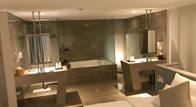 Daun Bali Seminyak Hotel