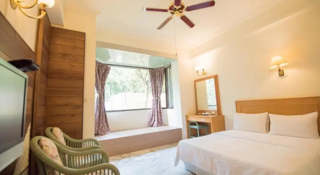 Двухместный номер Standard Hu Shan Hot Spring Hotel