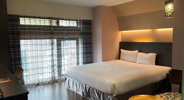 Fine Hotel