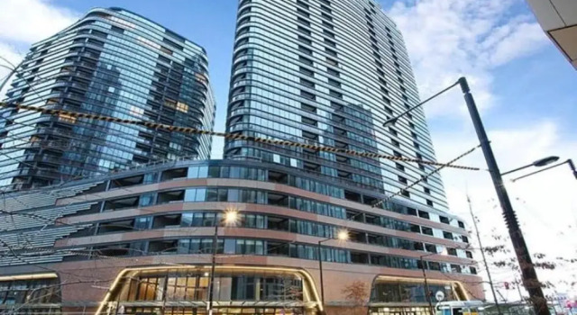 Southbank Platinum Apartments-2005