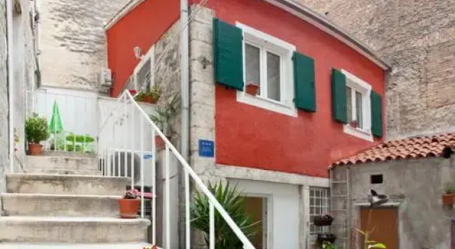 Studio Mediteran, Prenota Appartamento Splitska 