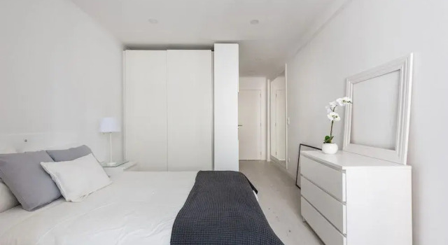 Light-Filled Apt, w/ Free Pick-Up By TimeCooler, Забронировать Отель Бизнес-отели Лиссабона, рядом с Научный центр Макао, 4* 5*