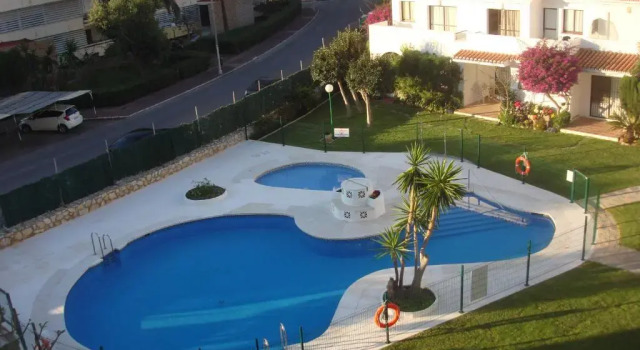 Апартаменты Apartamentos SOL y PLAYA Torremolinos