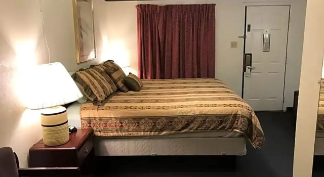 Budget Inn Of Brownfield, Book Hotel Hoteller i Brownfield med parkering, Parkering