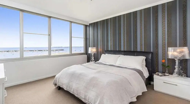 Апартаменты St Kilda Penthouse with Panaromic Bay and City View