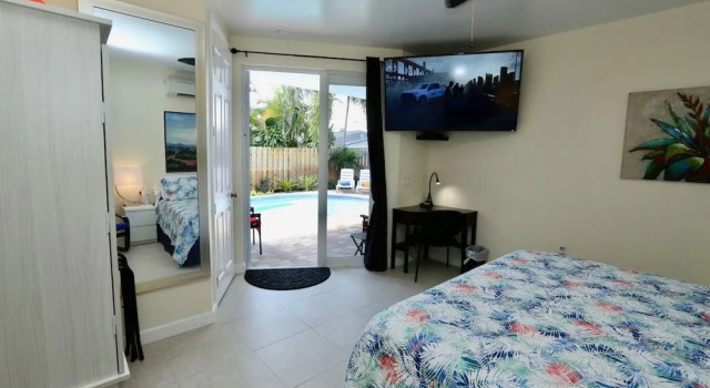 Fantasy Island Inn – Caters to Men