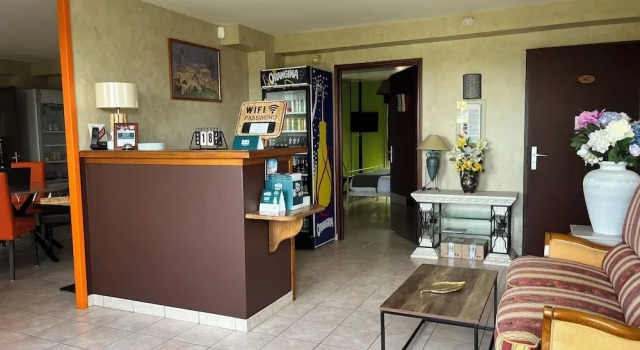Logis hôtel Les Confins du perche, Reserva ahora Hotel Sceaux-sur-Huisne 