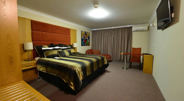 Winning Post Motor Inn