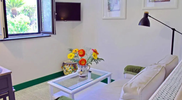 La Dimora 3: Comfort, Garden and Pool