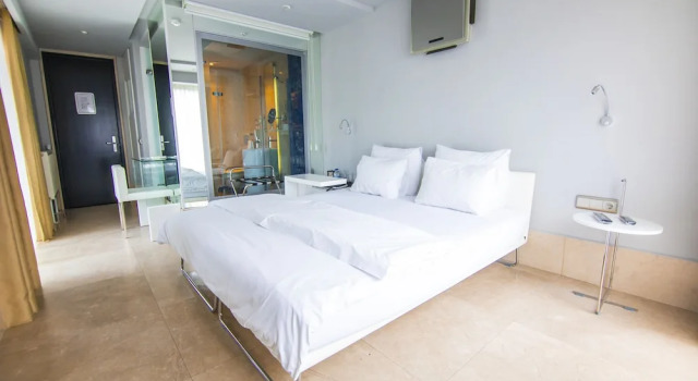 Двухместный номер Standard с балконом и с видом на город Venn Boutique Hotel