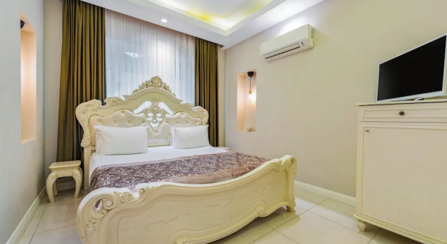 Двухместный номер Standard Elegance East Hotel