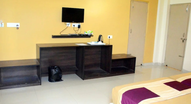 Трёхместный номер Comfort c 1 комнатой с видом на город Hotel Bodh Vilas