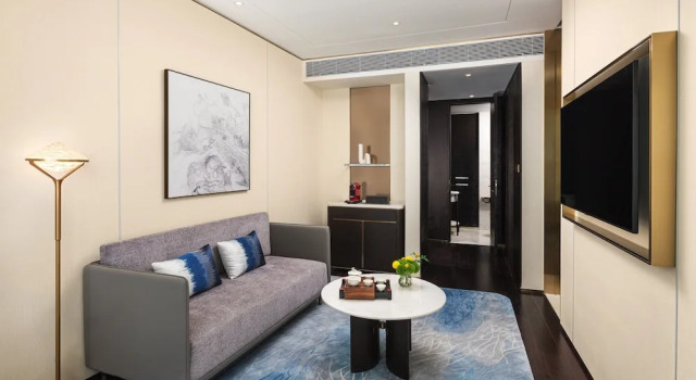 Люкс Lounge Access c 1 комнатой HUALUXE Shanghai Changfeng Park by IHG
