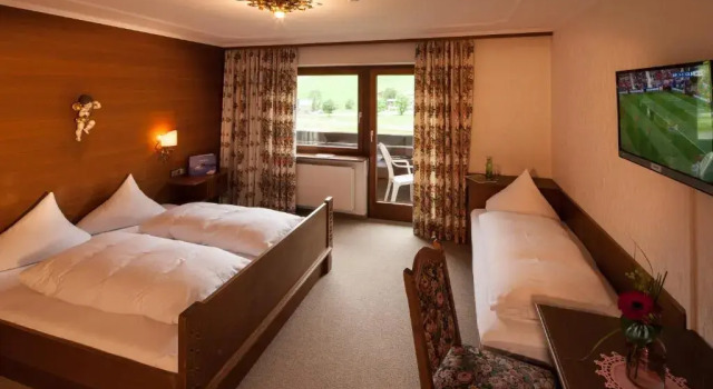 Трёхместный номер Standard Hotel Elisabeth