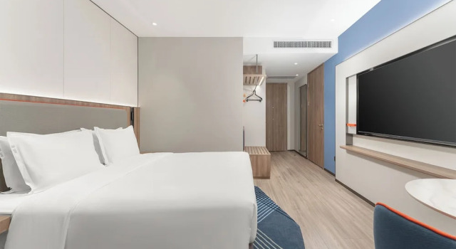 Номер Standard Holiday Inn Express Wuhan Jinyin Lake by IHG