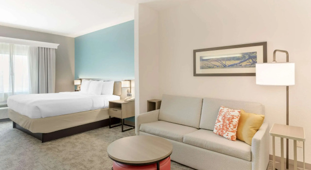 Двухместный люкс Comfort Inn & Suites Davenport - Quad Cities