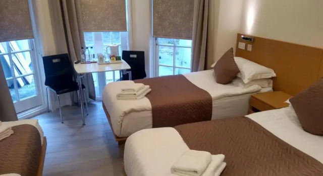 Трёхместный номер Standard Nox Olympia Hotel