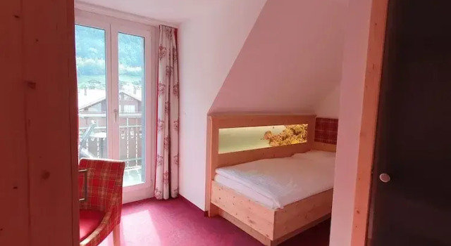 Одноместный номер Standard с балконом и с видом на горы Hotel Strandhotel