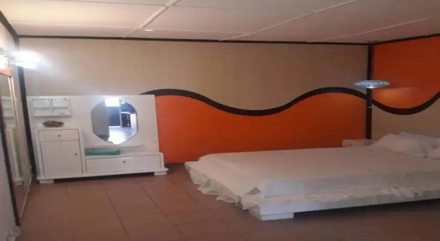 Résidence Rosy T2, Boek Hotel Marcory 