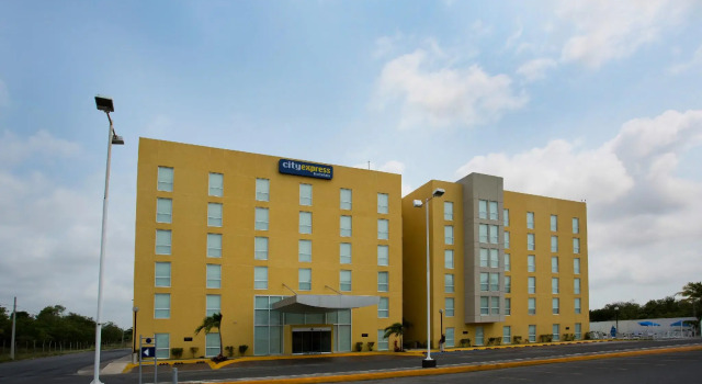 City Express by Marriott Chetumal, Prenota Hotel Hotel a Quintana Roo con parcheggio, Parcheggio